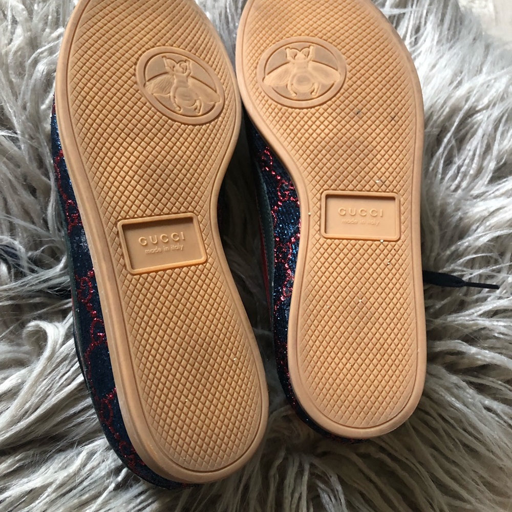 Shoes - Picture 3 of 8